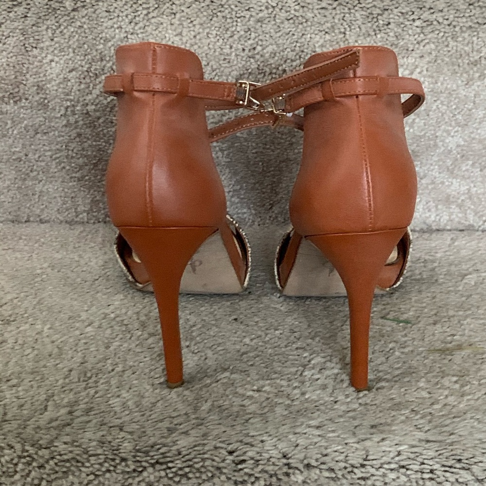 Jessica Simpson Hees - Picture 4 of 6